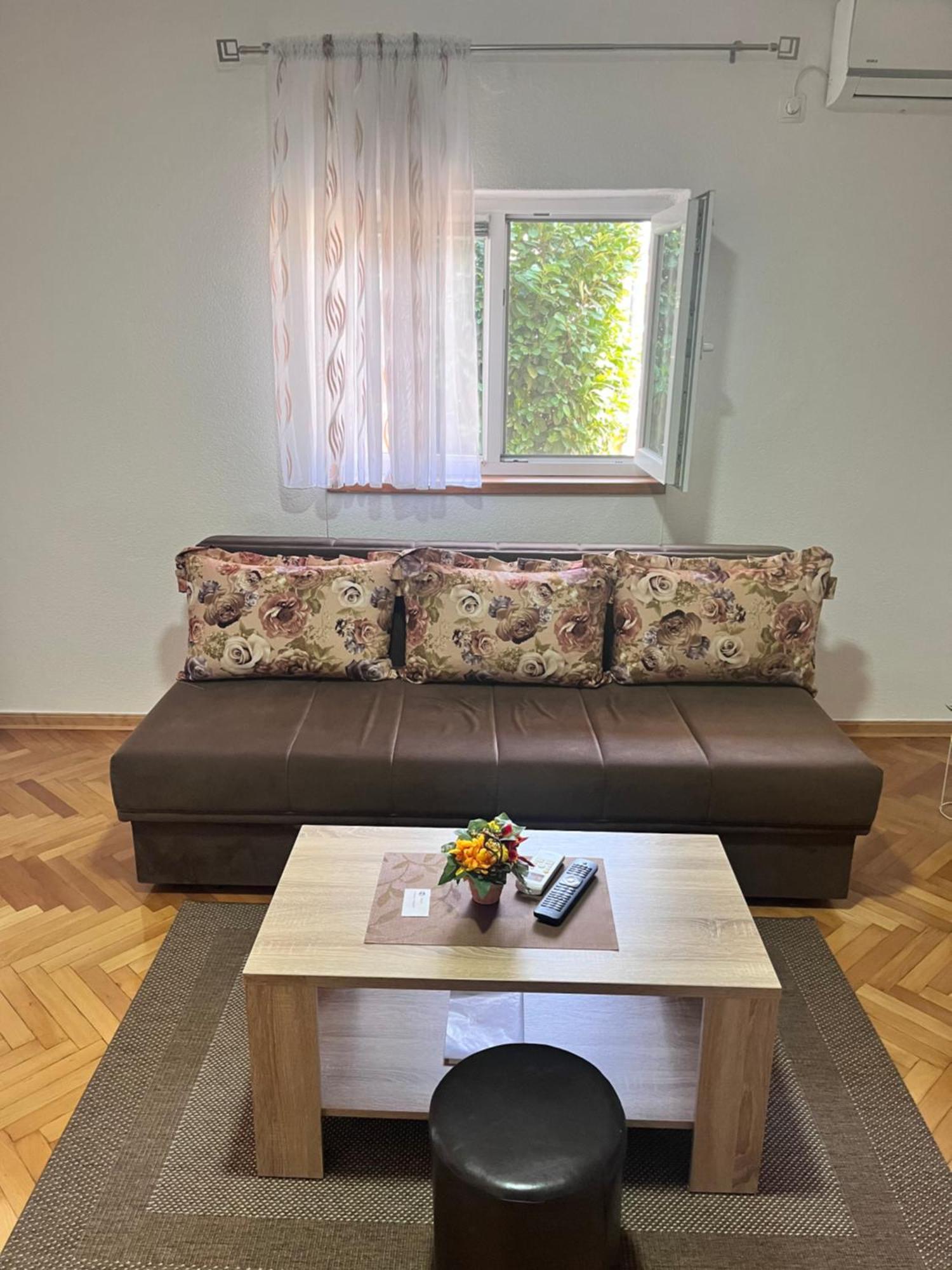 Apartman Mim Требинє Екстер'єр фото